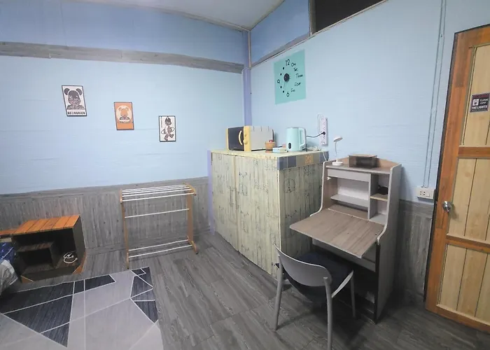 204 Olan Place Spacious With Fan And Wi-fi Near Bts Skytrain